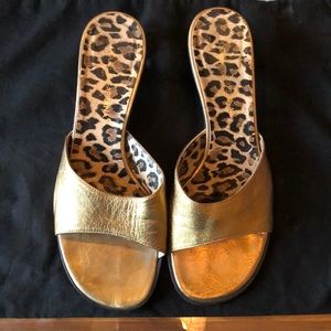 Authentic Dolce and Gabbana leather kitten heel.